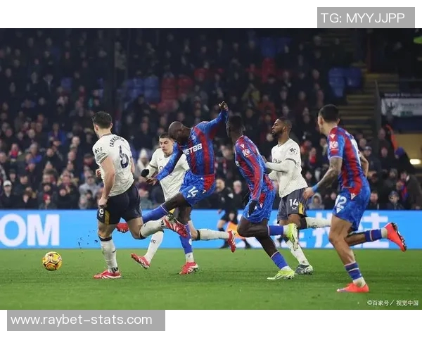 德甲焦点战波尔图与巴黎圣日耳曼握手言和神扑引发转会热议