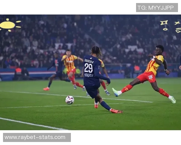 世界杯激战曼联与巴黎圣日耳曼平局战术解析与逆转瞬间回顾