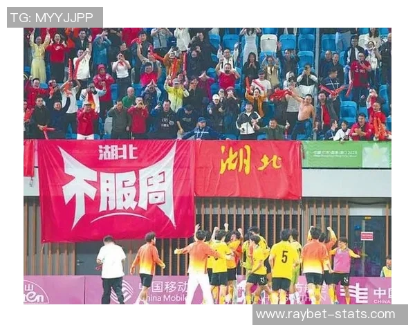 中超精彩对决波尔图小胜曼联神奇扑救引发转会热议